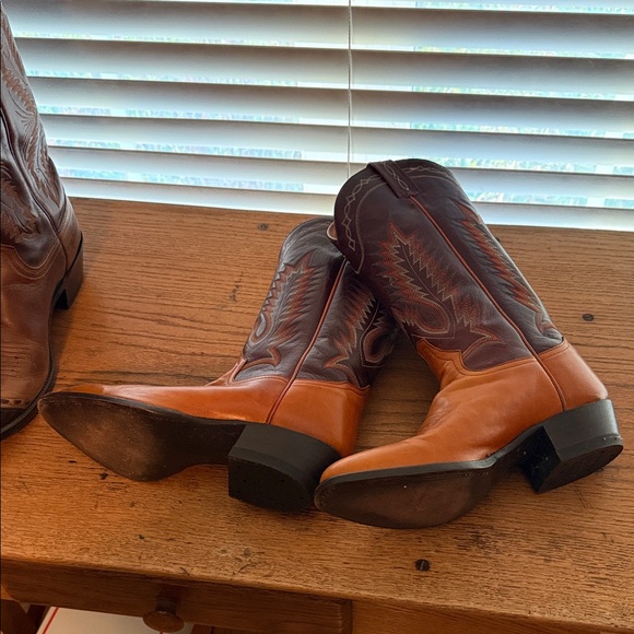 Men's Tony Lama Western Leather Boots - Brown and Tan 8.5 - Picture 4 of 7